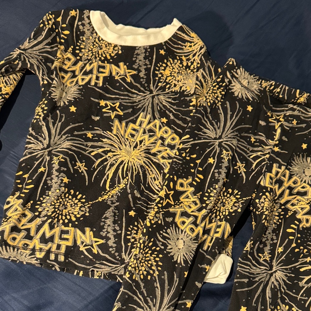 Burt's Bees Kids Happy New Year pajamas ! Worn once